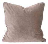 Svanefors tyynynpäällinen Elise 45x45 cm puuteriroosa